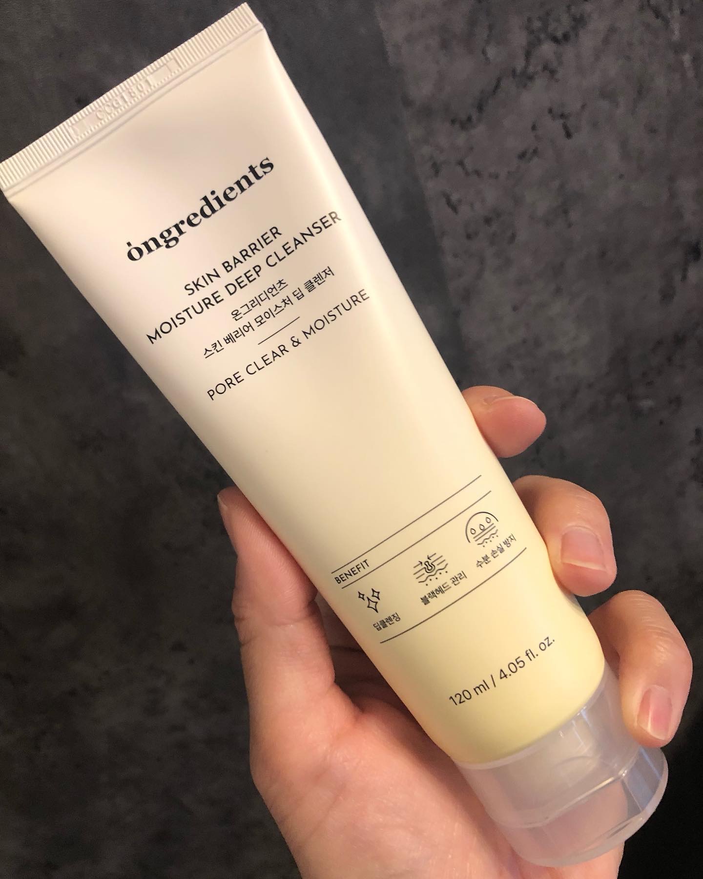 スキンバリアモイスチャーディープクレンザー /Ongredients/洗顔フォームを使ったクチコミ（2枚目）