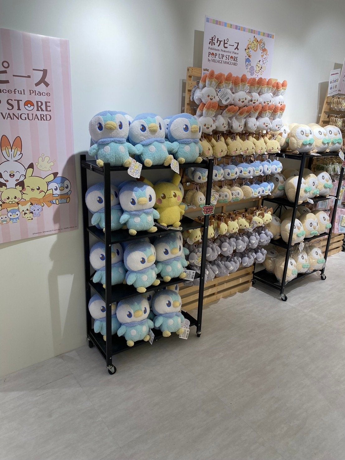 ピー on LIPS 「GU🤍🤍🤍🤍🤍🤍🤍🤍🤍🤍🤍🤍🤍🤍🤍🤍🤍🤍パーカー娘💗よく着てる..」(2枚目)