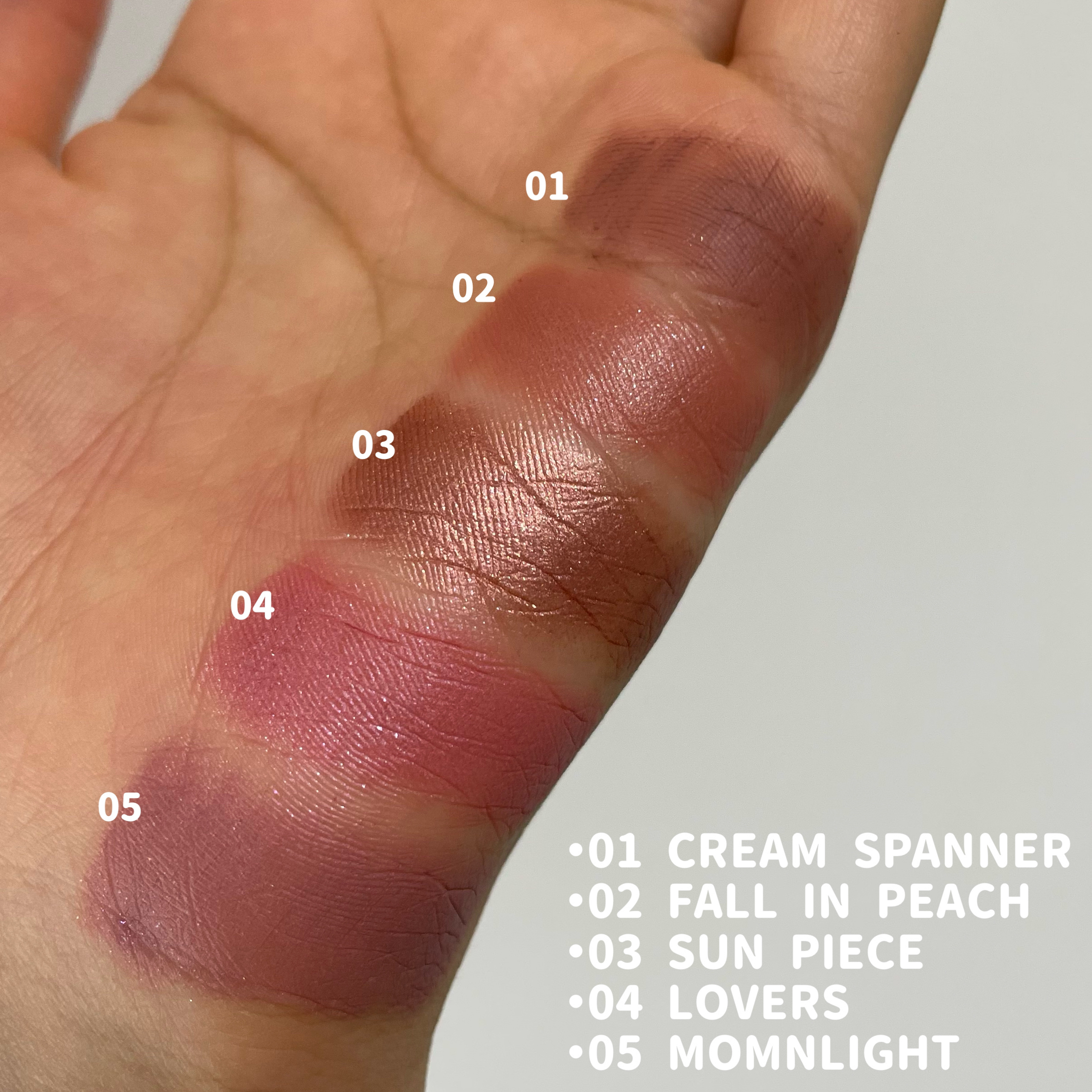 メロウレイヤリング スティックシャドウ/HOLIKA HOLIKA/スティックアイシャドウを使ったクチコミ（3枚目）