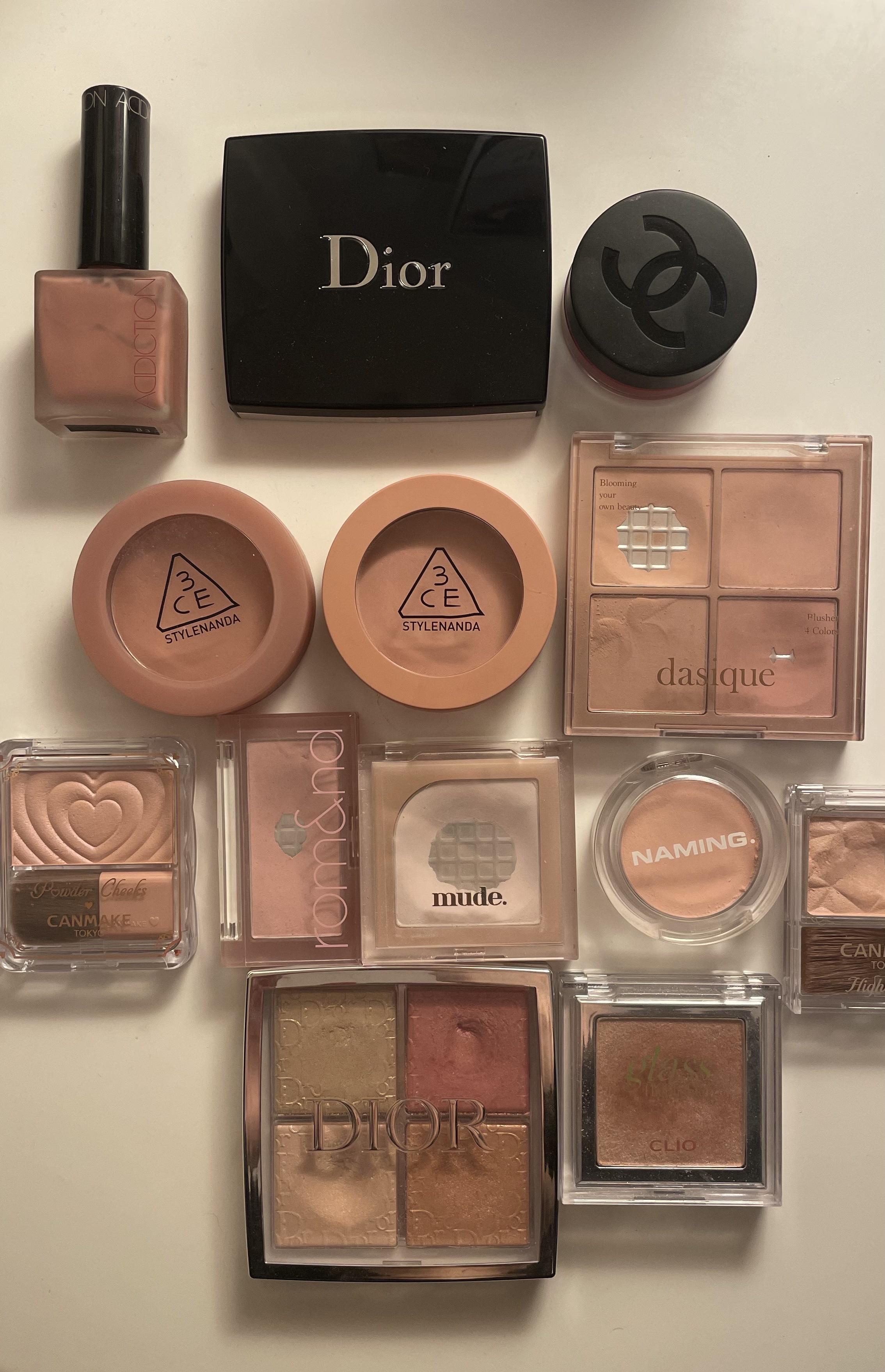 ディオールスキン ルージュ ブラッシュ 100 ヌード ルック マット/Dior/パウダーチークを使ったクチコミ（1枚目）