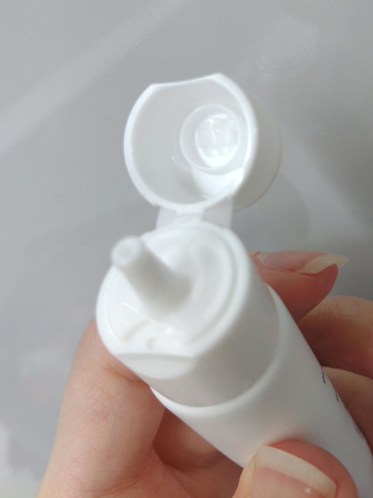 ホワイトニング デイケアミルク/CVITAS/乳液を使ったクチコミ（3枚目）