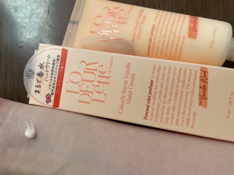 カラーフィットハンドクリーム/ロダレット/ハンドクリームを使ったクチコミ(2枚目)