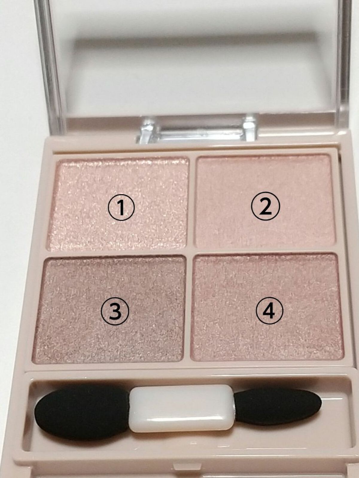 シルキースフレアイズ（マットタイプ）/キャンメイク/アイシャドウパレットを使ったクチコミ（3枚目）