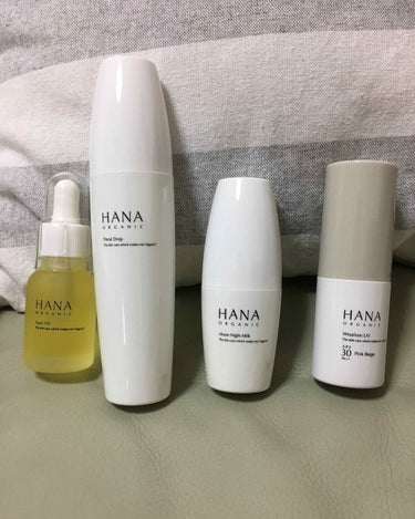 HANAorganic フローラルドロップのクチコミ「HANAオーガニック
化粧水。乳液。オイル。UV下地

トライアル後現品購入
化粧水はスプレー.....」（1枚目）