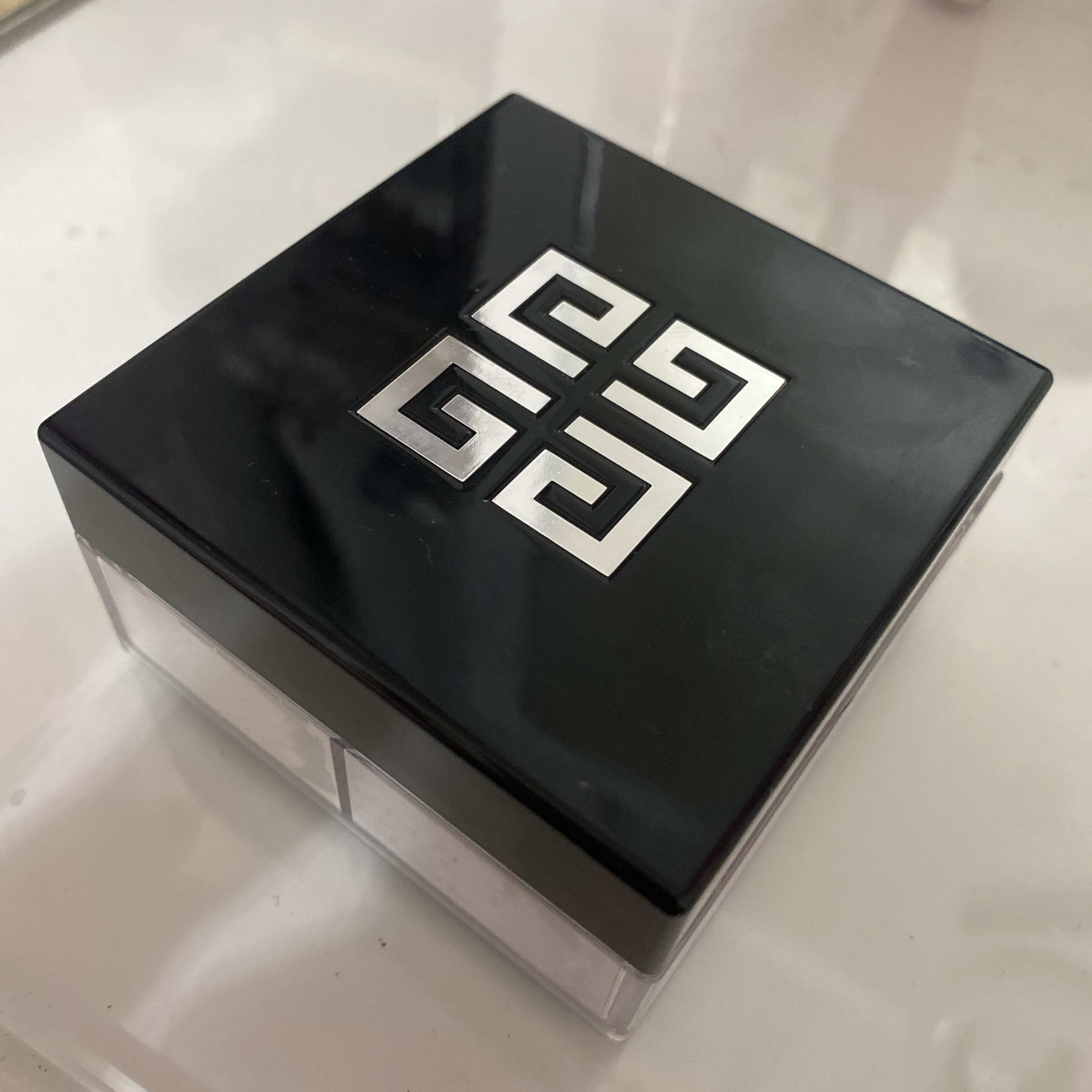 プリズム・リーブル/GIVENCHY/ルースパウダーを使ったクチコミ（1枚目）