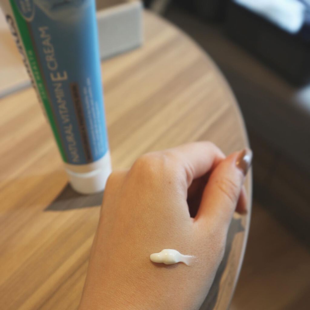 ビタミンE クリーム/BLACKMORES/ハンドクリームを使ったクチコミ（2枚目）