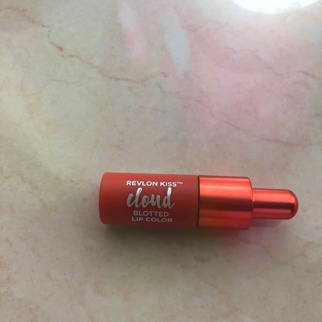 キス クラウド ブロッテッド リップ カラー/REVLON/口紅を使ったクチコミ（1枚目）