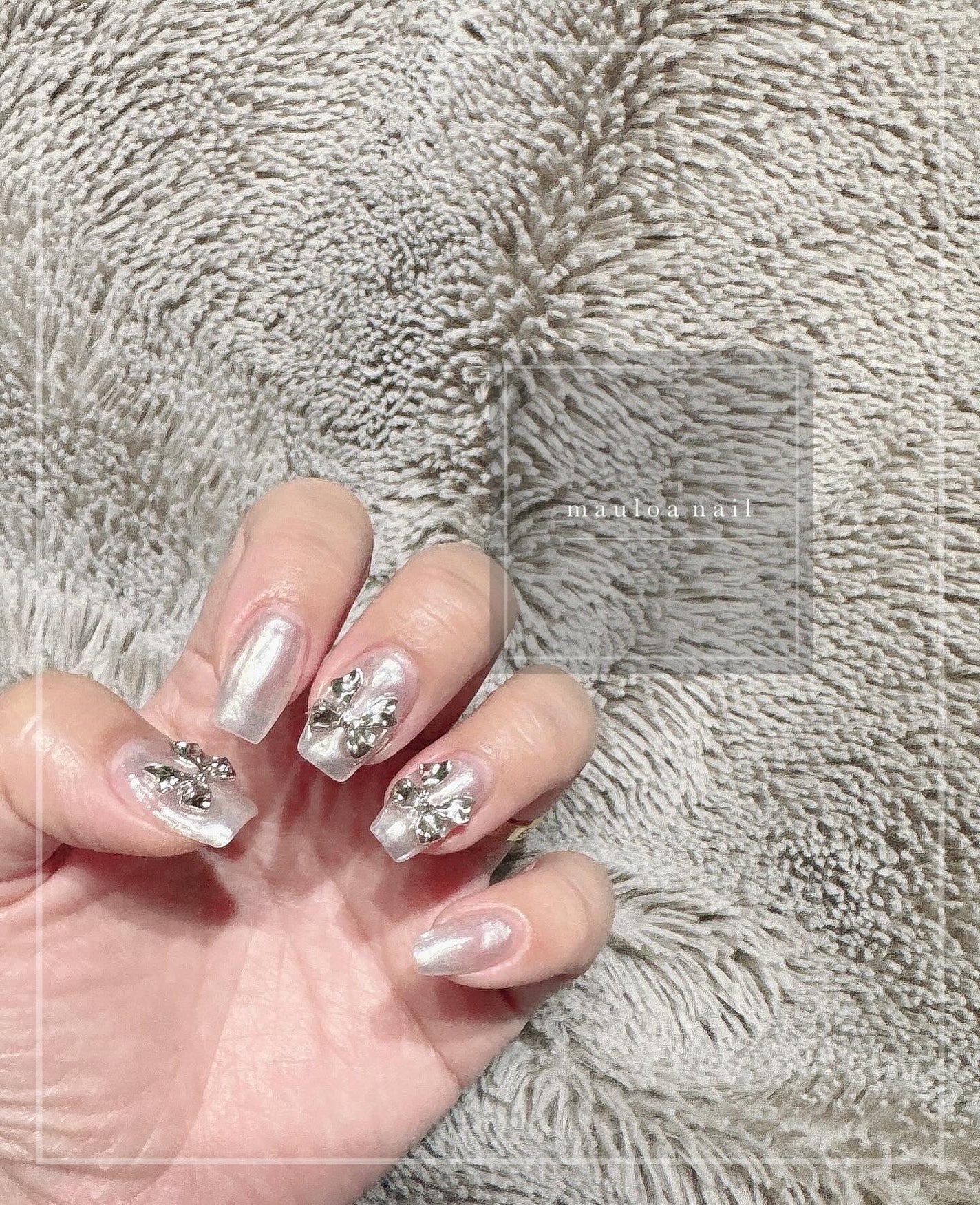 mauloa_nail on LIPS 「・🎀🎀🎀・ネイルやり方動画fantistにて多数更新してます☺..」(1枚目)