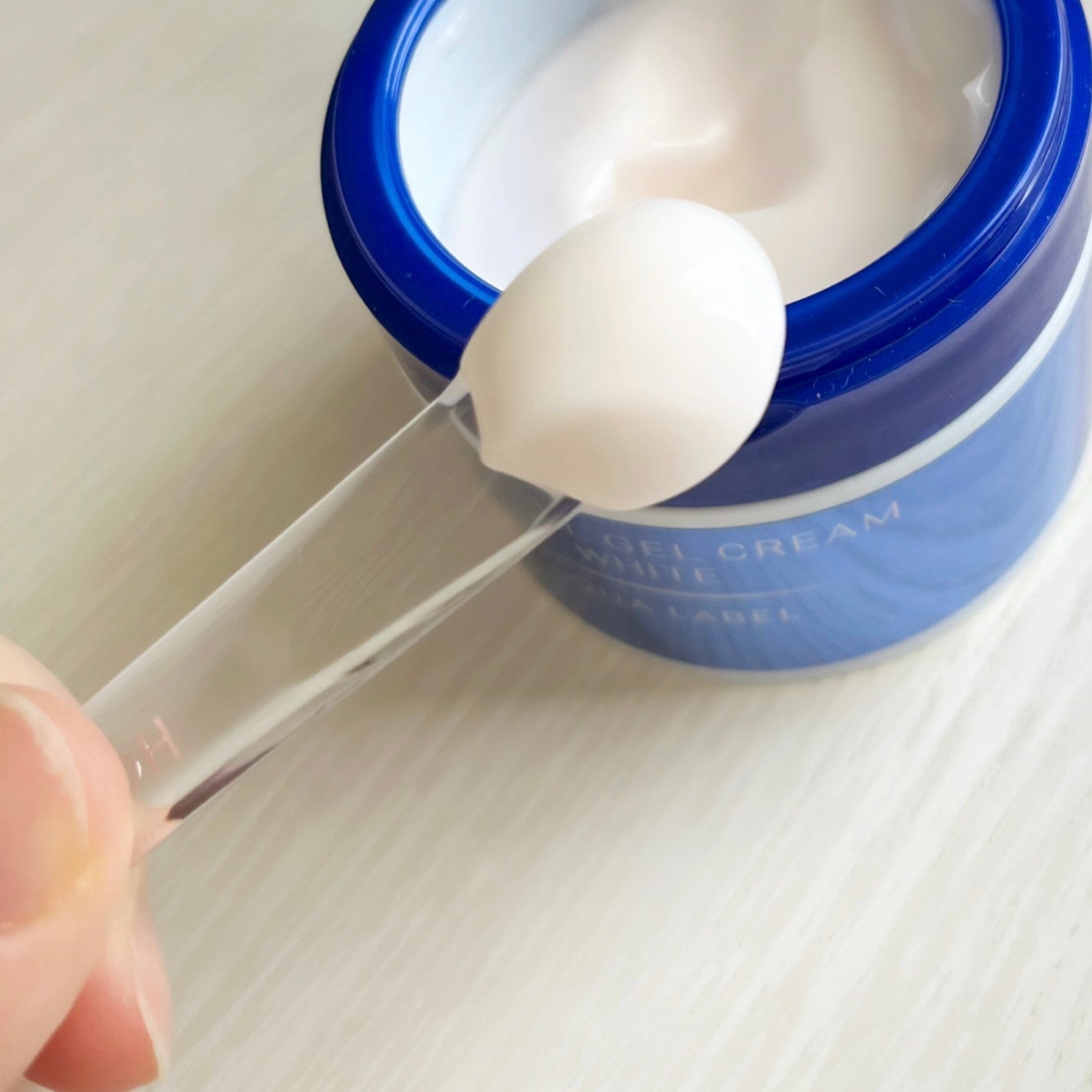 スペシャルジェルクリームA (ホワイト)(医薬部外品)/アクアレーベル/オールインワン化粧品を使ったクチコミ(2枚目)