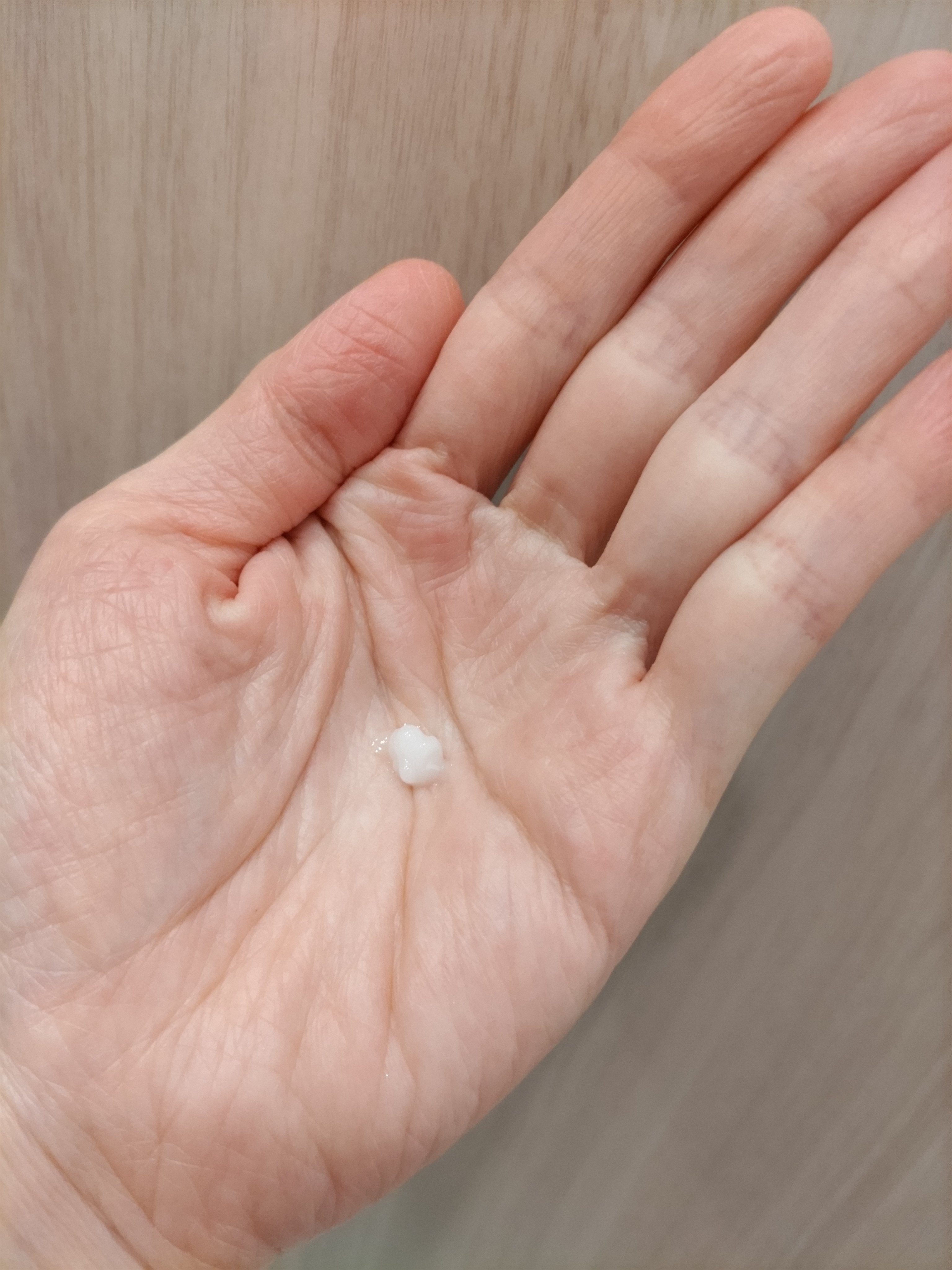 ミインカール　スムースシアー プライマー/ミルボン/ヘアオイルを使ったクチコミ（2枚目）