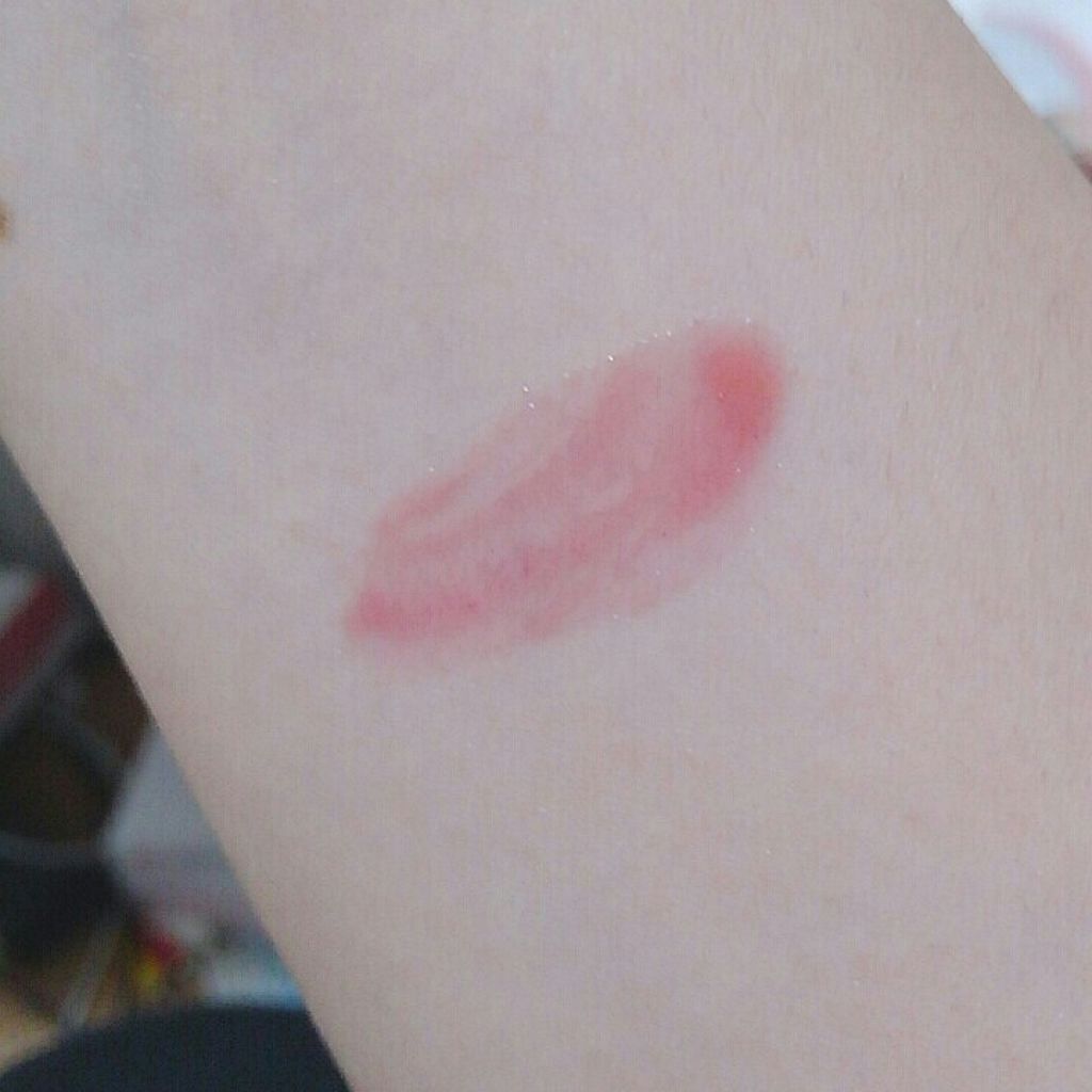 ユイルカレス/ロレアル パリ/リップグロスを使ったクチコミ(2枚目)