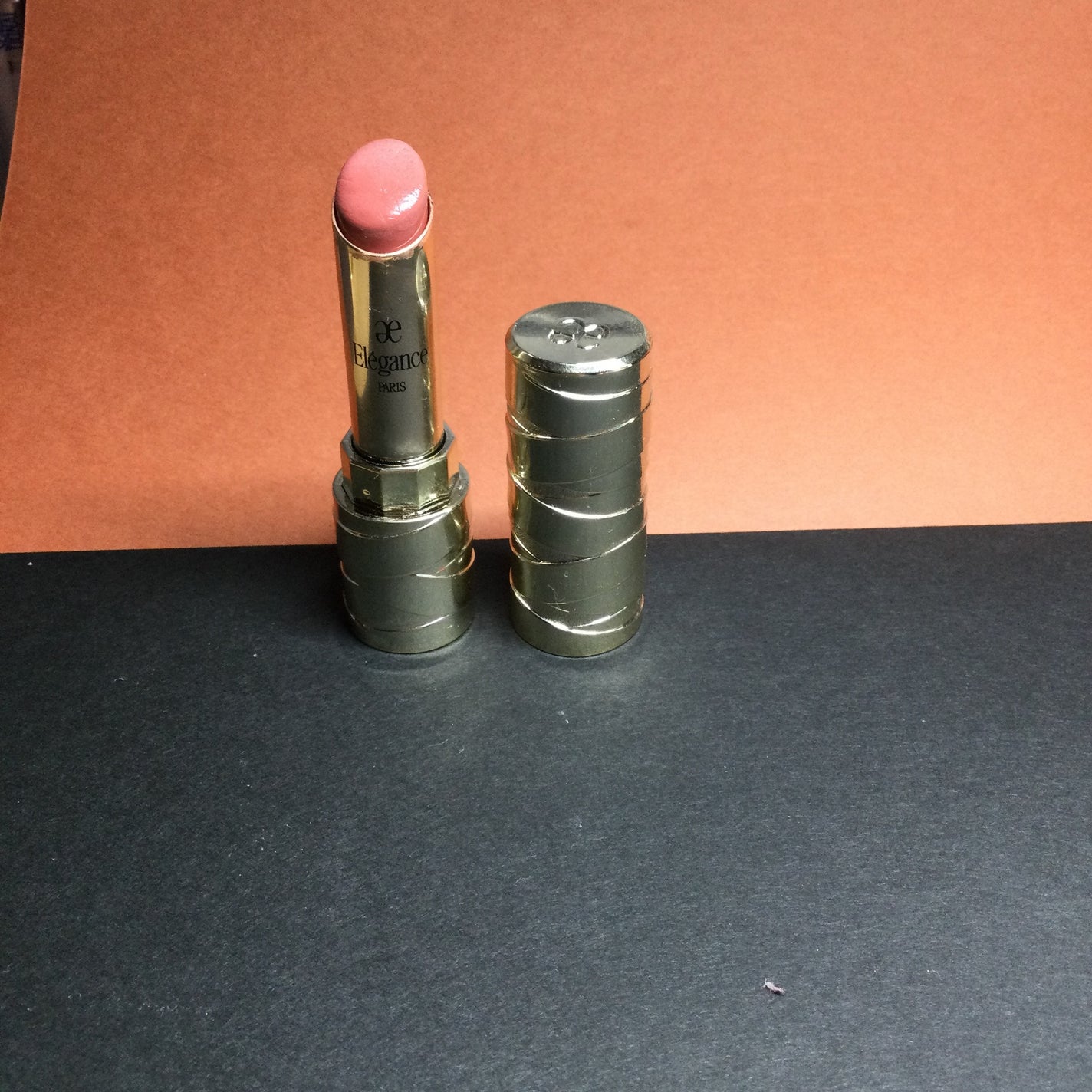 エレガンス ラ プードル オートニュアンス リクスィーズ/Elégance/プレストパウダーを使ったクチコミ(5枚目)