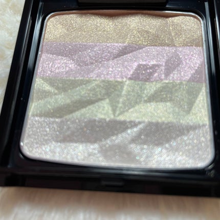 オーロラライズグロウハイライター/KATE/パウダーハイライトを使ったクチコミ(2枚目)