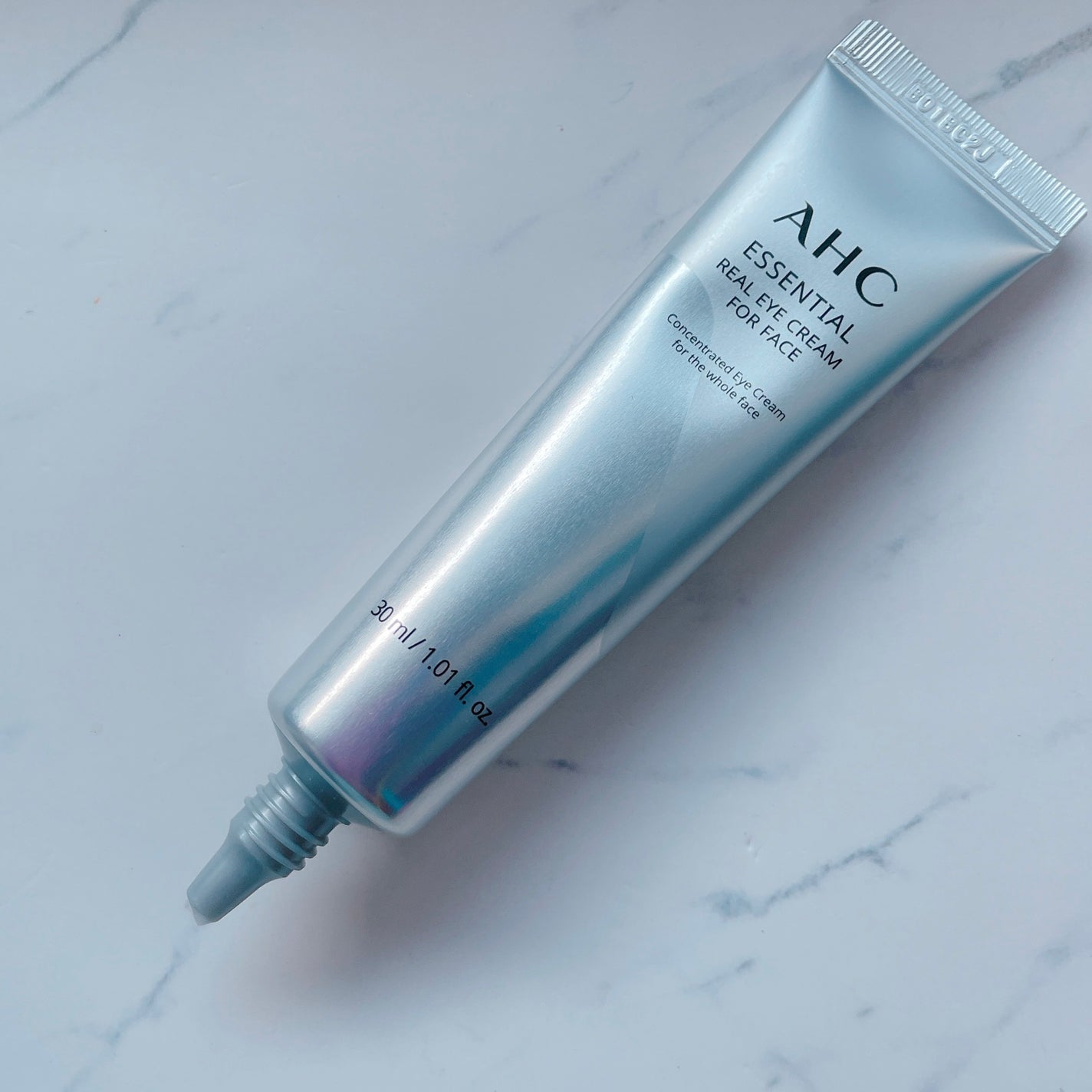 エッセンシャル リアル アイクリーム フォーフェイス/AHC/アイケア・アイクリームを使ったクチコミ(4枚目)