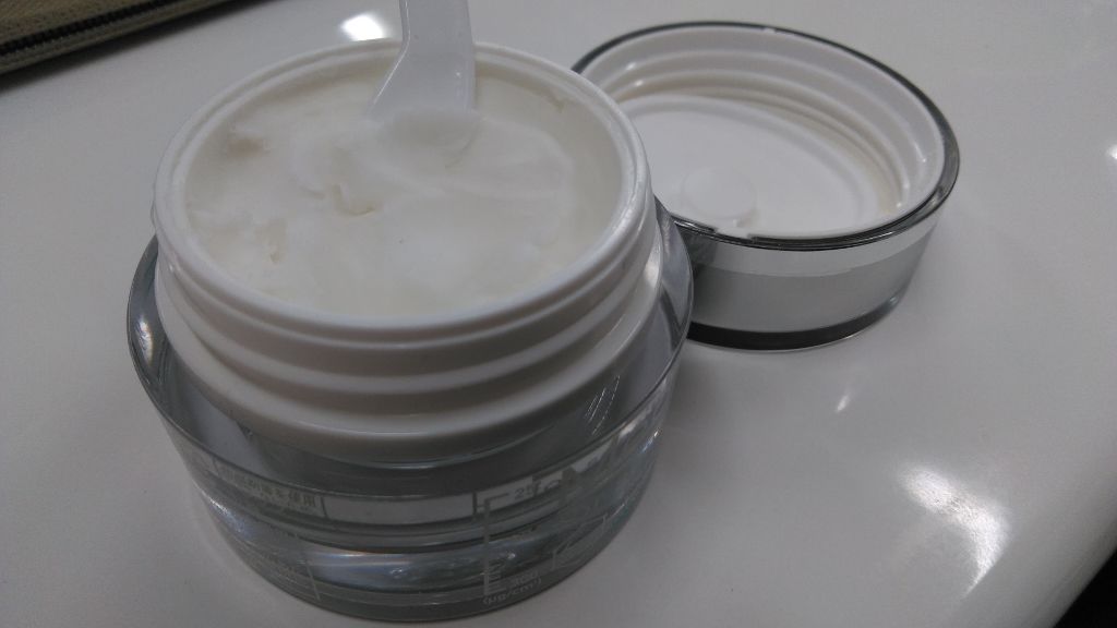 ナノエッグ メディコル スキンリピッド 15/33 IIのクチコミ「歳をとってから、以前にも増して肌の乾燥を感じるようになりました。
肌がかなり薄くなっているのが.....」（1枚目）