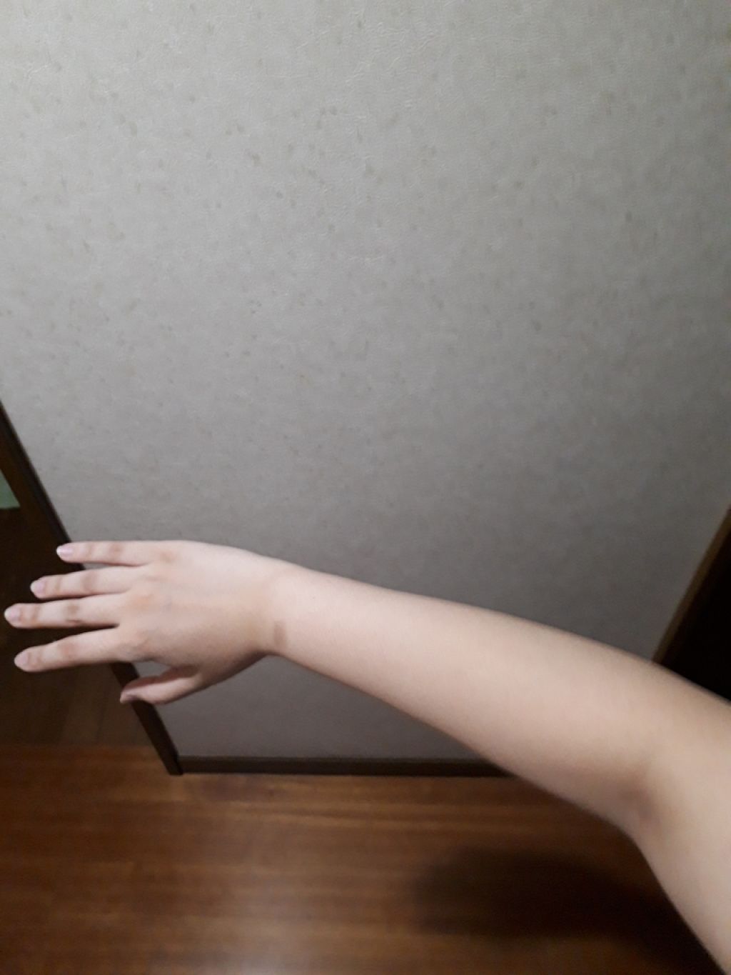 ホワイトニング ハンドクリーム/est/ハンドクリームを使ったクチコミ(2枚目)