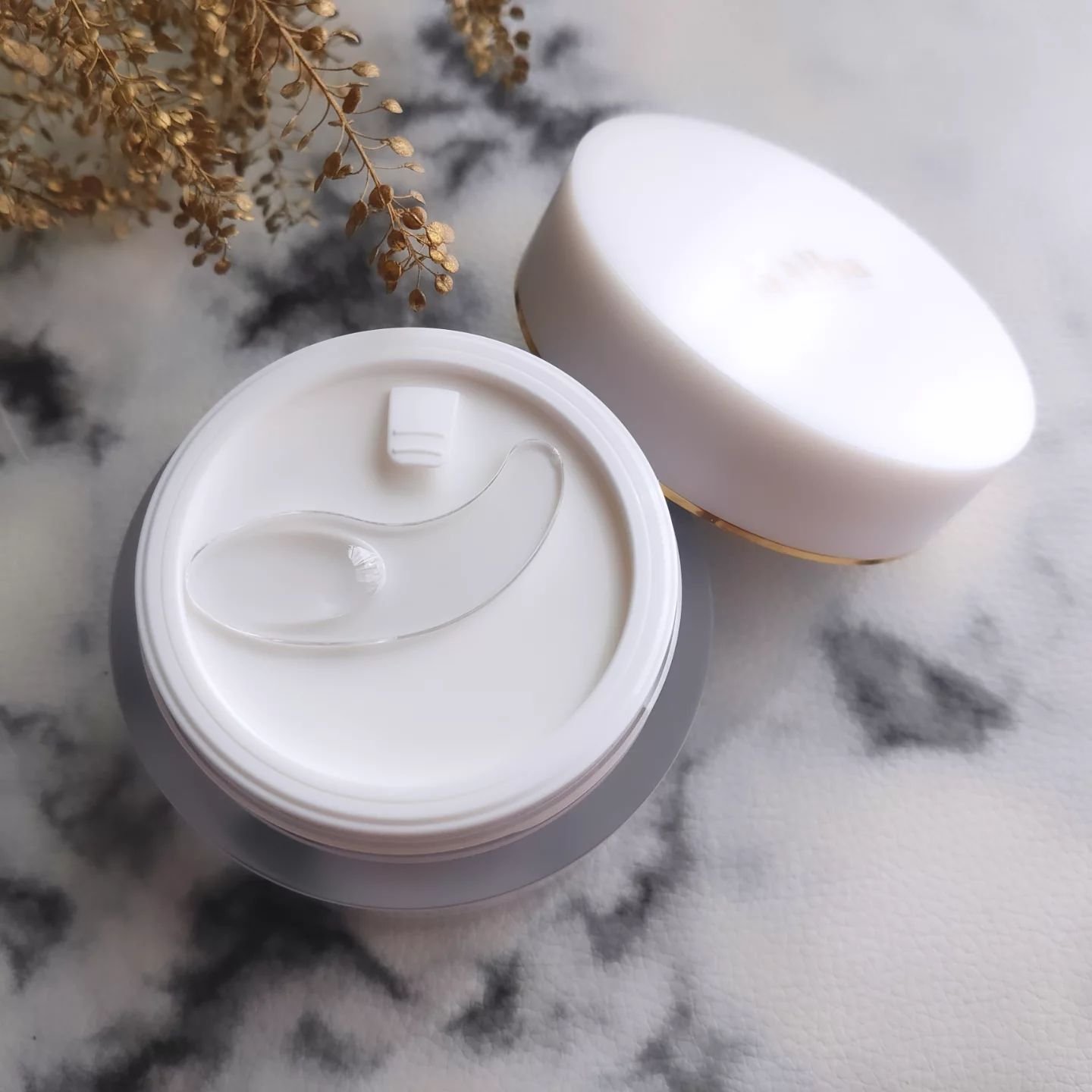 ビタトーニングカプセルクリーム/ダルバ/フェイスクリームを使ったクチコミ（3枚目）