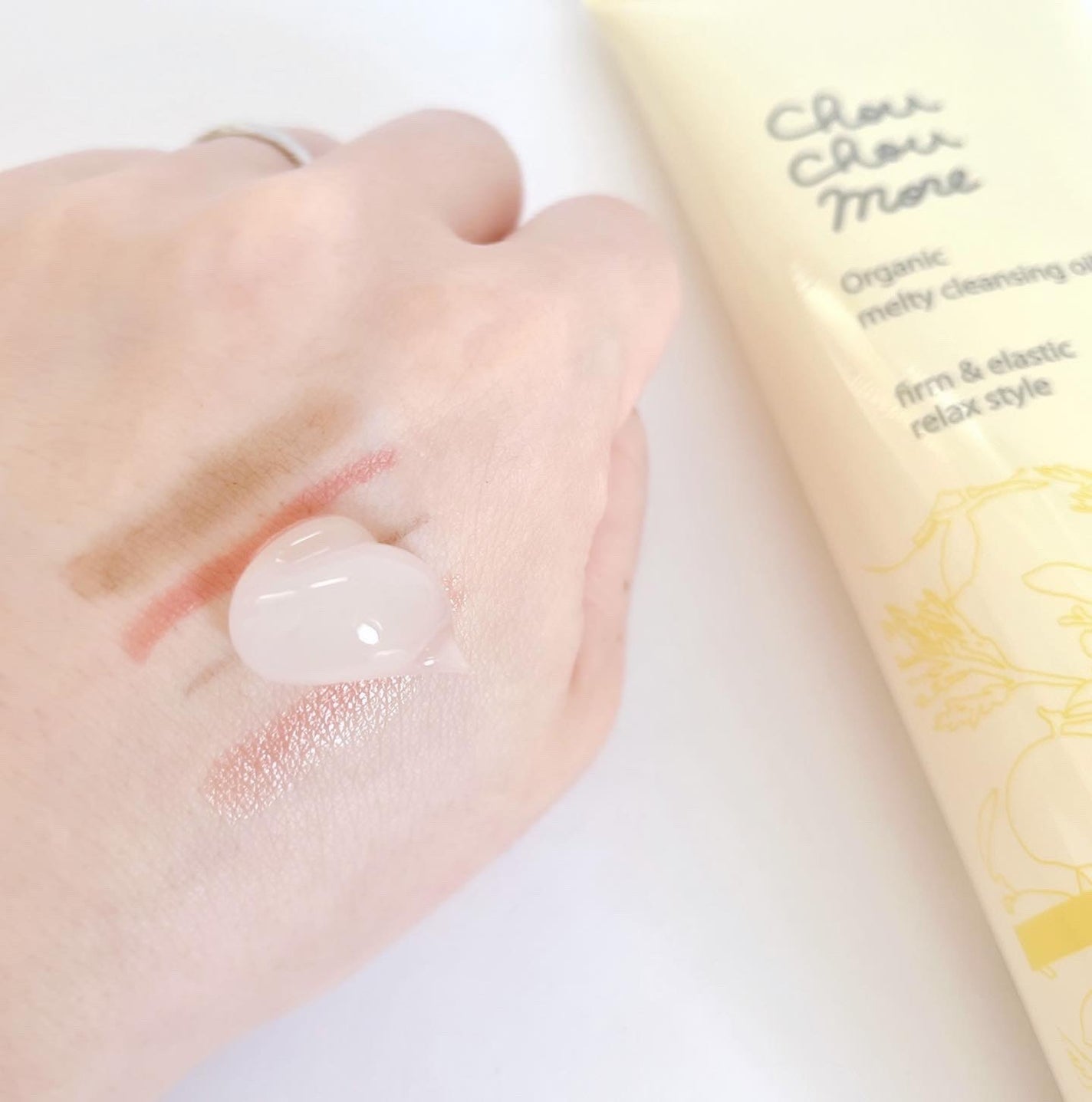 とろけるクレンジングオイルジェル/シュシュモア/クレンジングジェルを使ったクチコミ(4枚目)