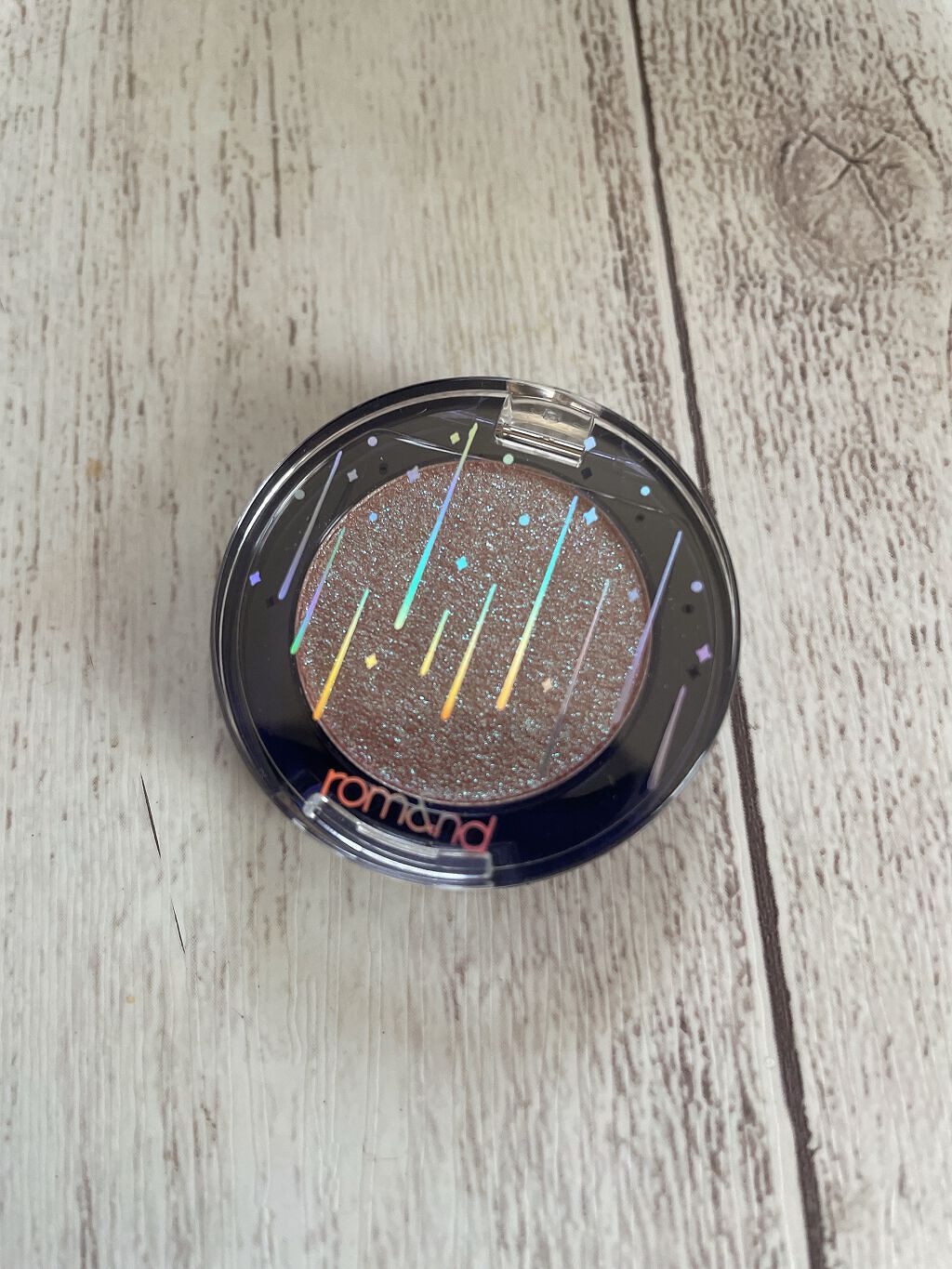 グリッター シャドウ カラー 03 コーラルサートン(CORAL SATURN)/rom&nd/グリッターを使ったクチコミ（1枚目）