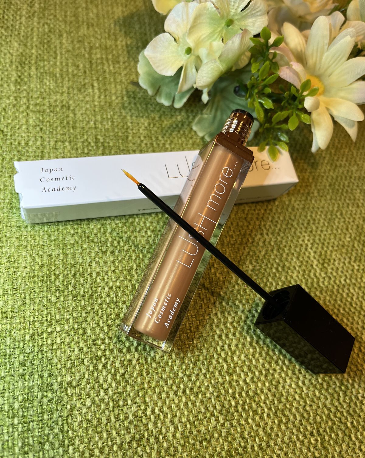 LUSH more.../Japan Cosmetic Academy/まつげ美容液を使ったクチコミ（2枚目）
