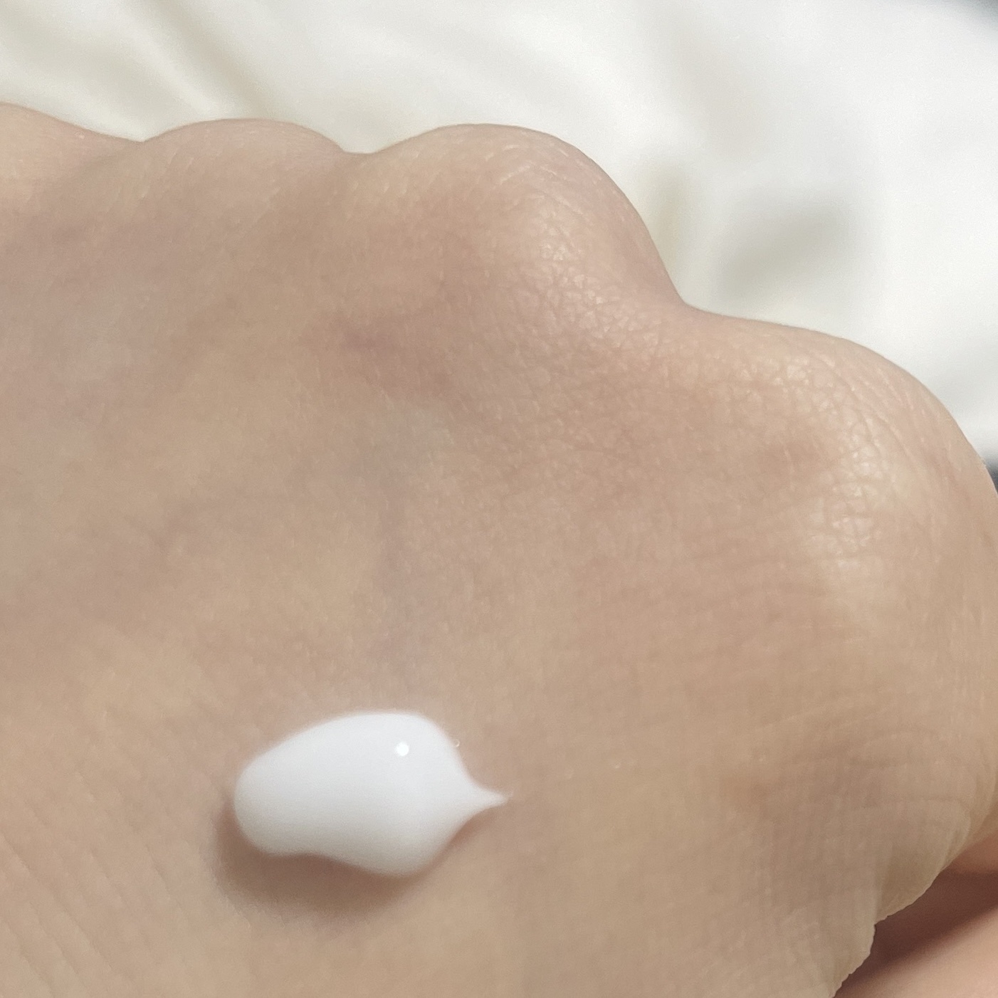 パフュームハンドクリームブルーミングピオニー/LUAFEE/ハンドクリームを使ったクチコミ（2枚目）