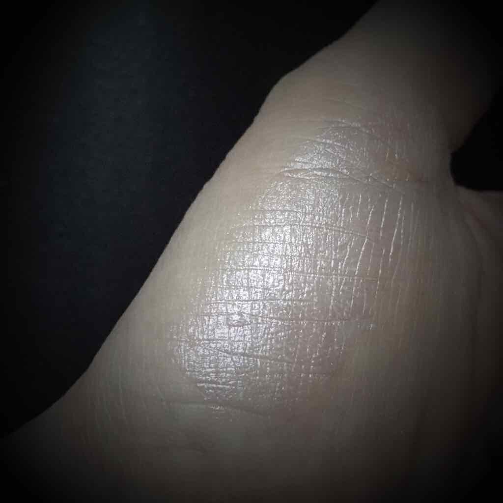 ル ブラン ロージー ドロップス/CHANEL/リキッドハイライトを使ったクチコミ(3枚目)