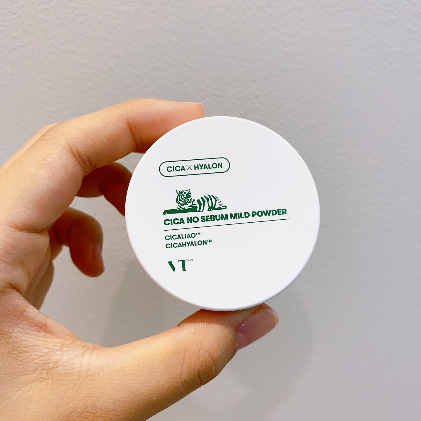 CICA ノーセバム マイルドパウダー/VT/ルースパウダーを使ったクチコミ(1枚目)