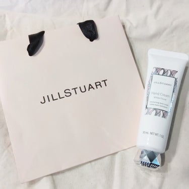 ジルスチュアート ハンドクリーム ホワイトフローラル/JILL STUART/ハンドクリームを使ったクチコミ（1枚目）