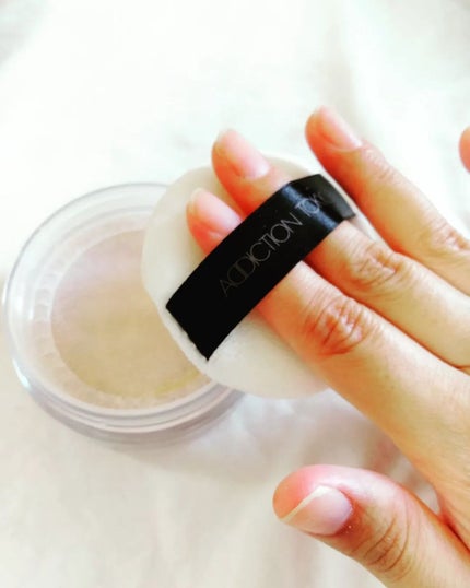 インビジブル エッセンス ルースパウダー グロウ/ADDICTION/ルースパウダーを使ったクチコミ(2枚目)