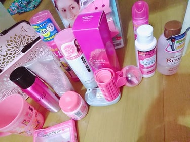 和みるく🍼 on LIPS 「春らしいピンクのコスメやヘアアイテムやスキンケア用品やいろいろ..」（3枚目）