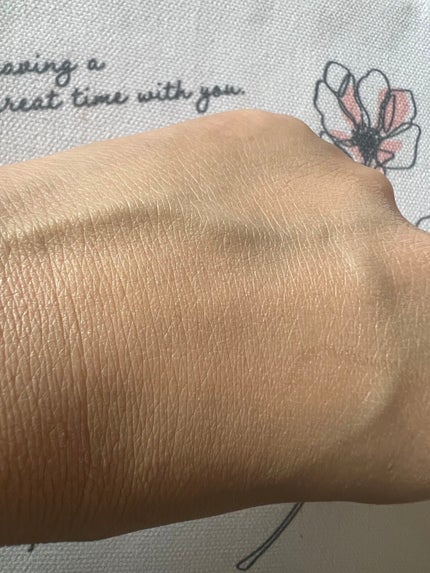 プリズム・リーブル・スキンケアリング・グロウ/GIVENCHY/リキッドファンデーションを使ったクチコミ(4枚目)