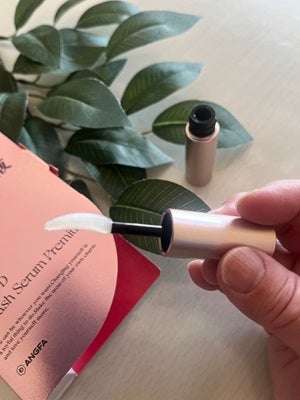 スカルプD アイラッシュセラム プレミアム/アンファー(スカルプD)/まつげ美容液を使ったクチコミ(2枚目)