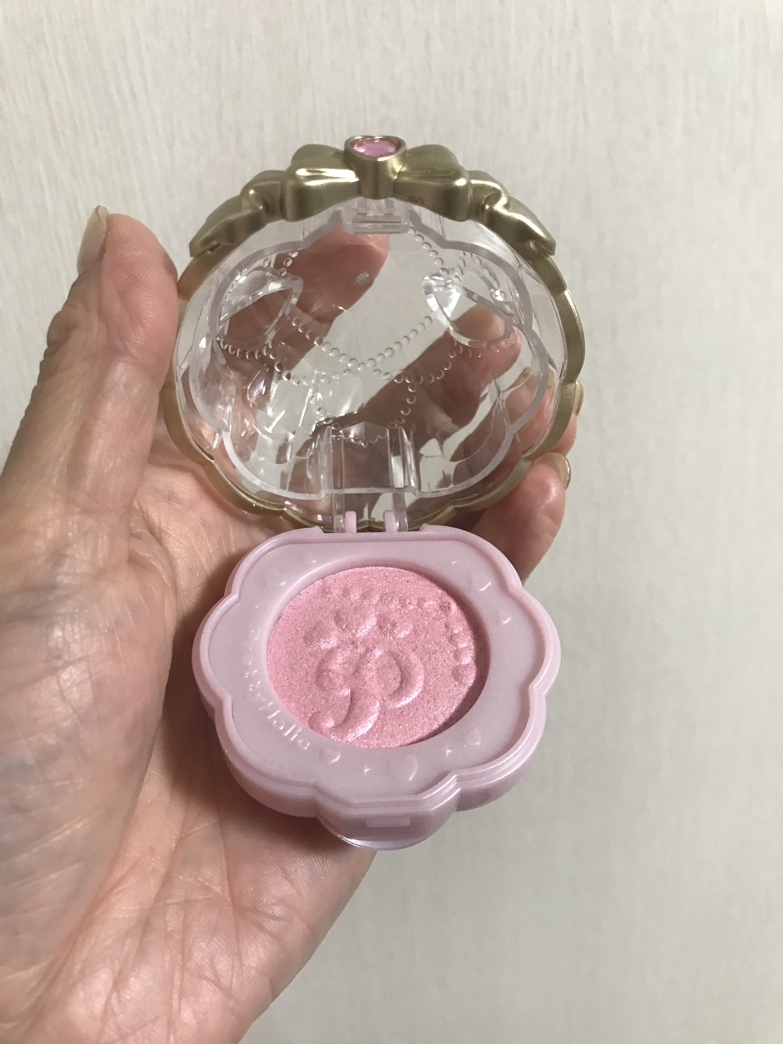 ポンポングリッター/Pretty Holic/プレストパウダーを使ったクチコミ（2枚目）