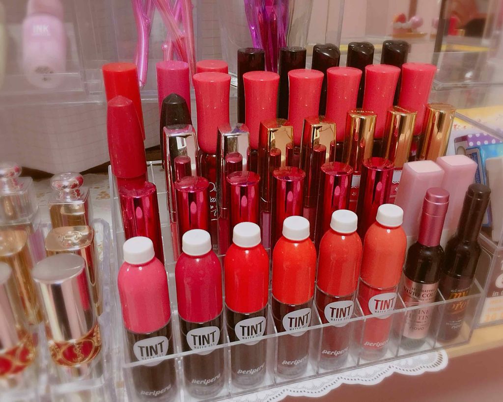 そら on LIPS 「リクエストがあったのでコスメ収納パート2✨1枚目コスメ収納一部..」(2枚目)