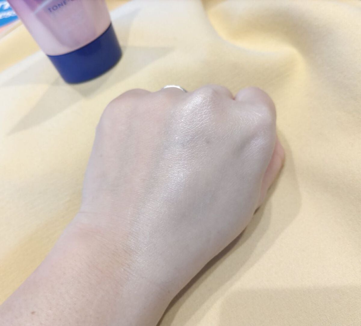 ニベアUV ディープ プロテクト&ケア トーンアップ エッセンス/ニベア/日焼け止めローションを使ったクチコミ(7枚目)