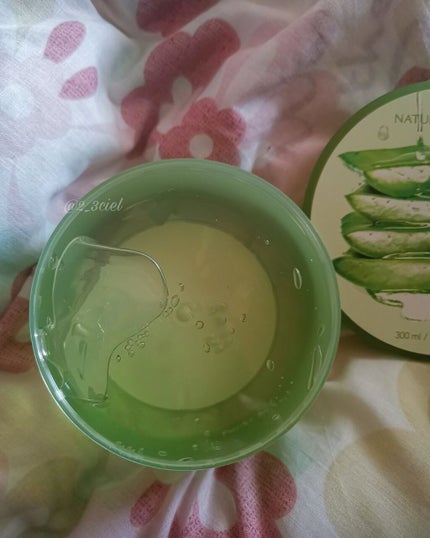 マイルド&モイスチャーアロエジェル/ネイチャーリパブリック/ボディローションを使ったクチコミ(4枚目)