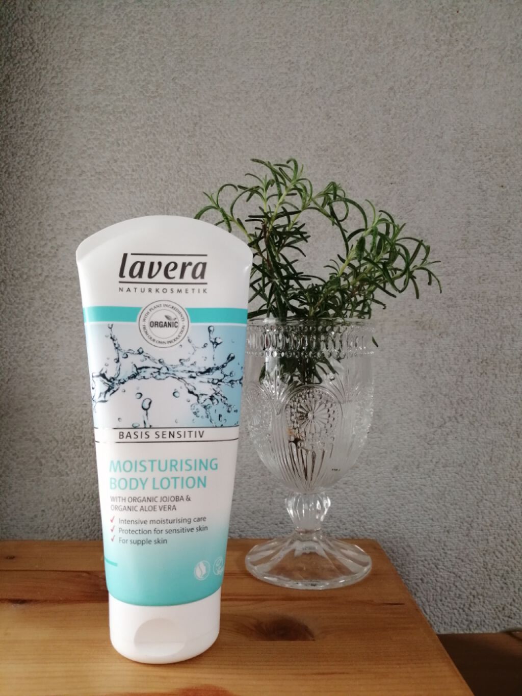 ボディローション オレンジ&ヒッポファン/ラヴェーラ/ボディローションを使ったクチコミ(1枚目)