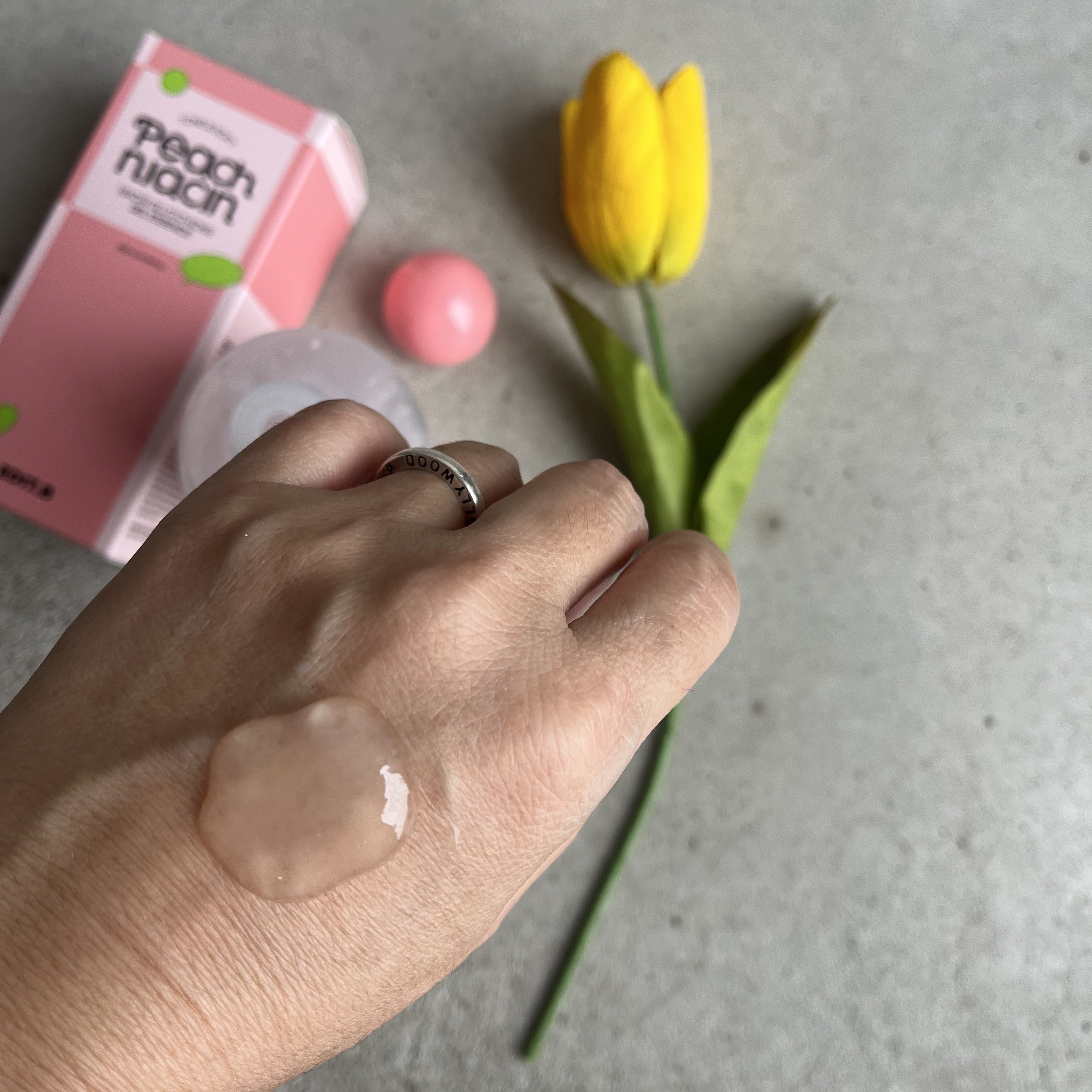 ピーチ ナイアシンアミド GLT ジェルエッセンス/EDIT.B/美容液を使ったクチコミ（2枚目）