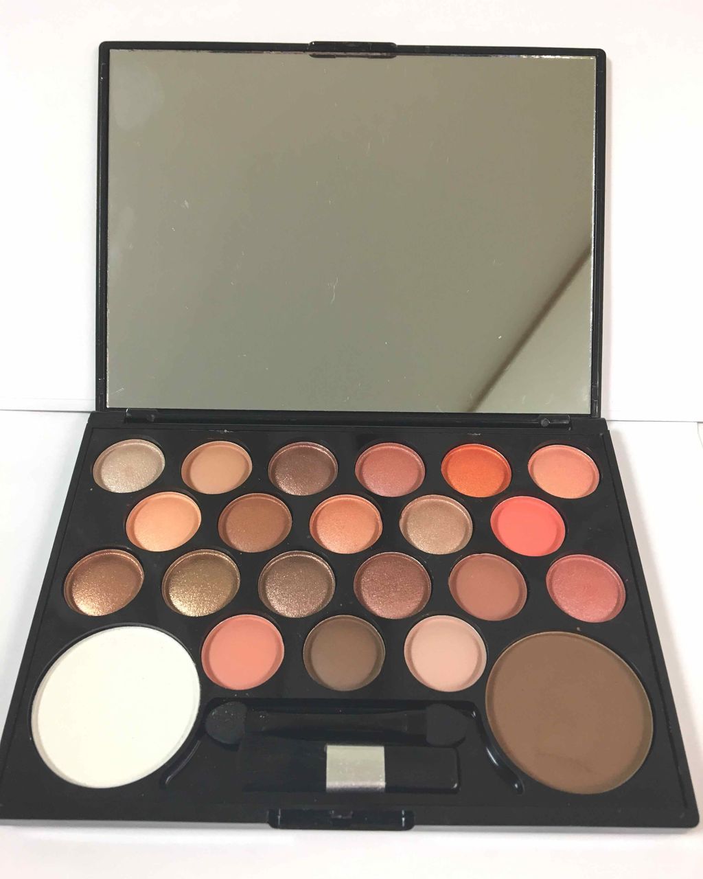 novo   アイシャドウパレット/NOVO/アイシャドウパレットを使ったクチコミ（1枚目）