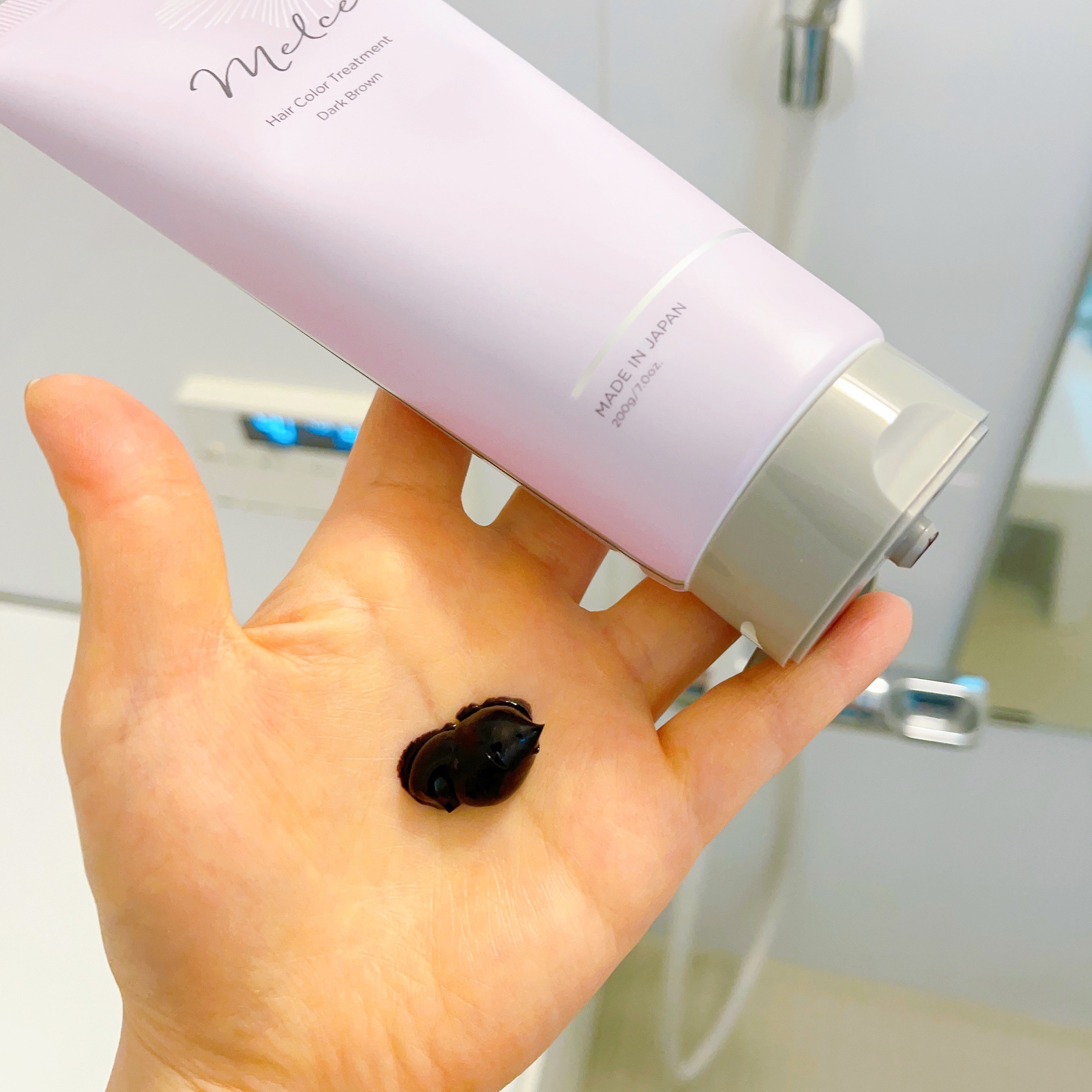 MELCE ヘアカラートリートメントのクチコミ「まだそんなに白髪はないのですが…🙃

自宅で🏠
簡単にトリートメントするみたいに
染められて
.....」（2枚目）