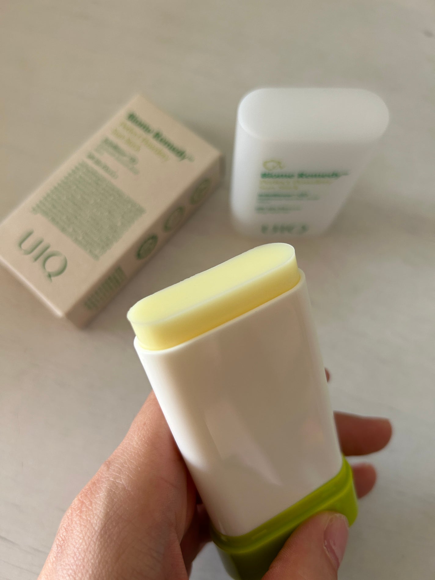 バイオームパーフェクトさらさらUVスティック/UIQ/日焼け止めスティックを使ったクチコミ(2枚目)