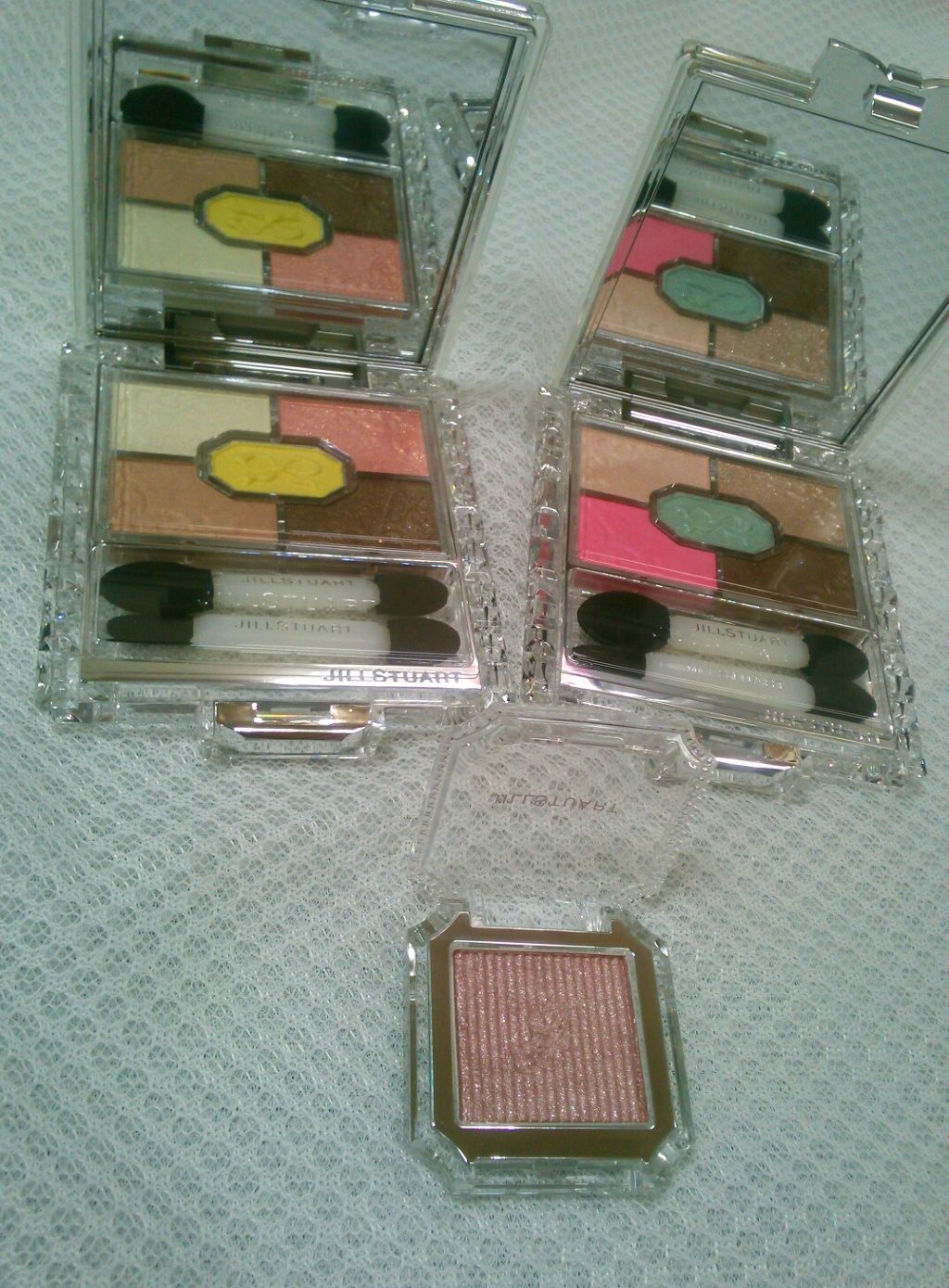 リボンクチュール アイズ/JILL STUART/アイシャドウパレットを使ったクチコミ(3枚目)