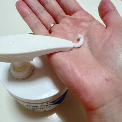 Moisturizing Cream/CeraVe/ボディクリームを使ったクチコミ(2枚目)