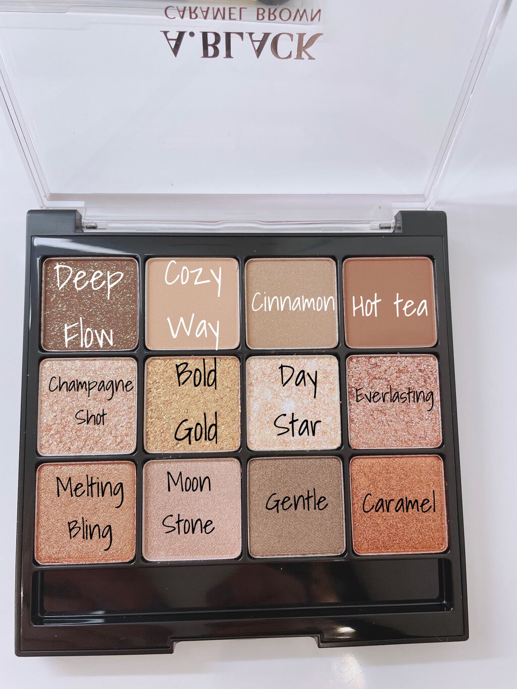 グラムチェンジマルチパレット/A.BLACK/マルチパレットを使ったクチコミ(2枚目)