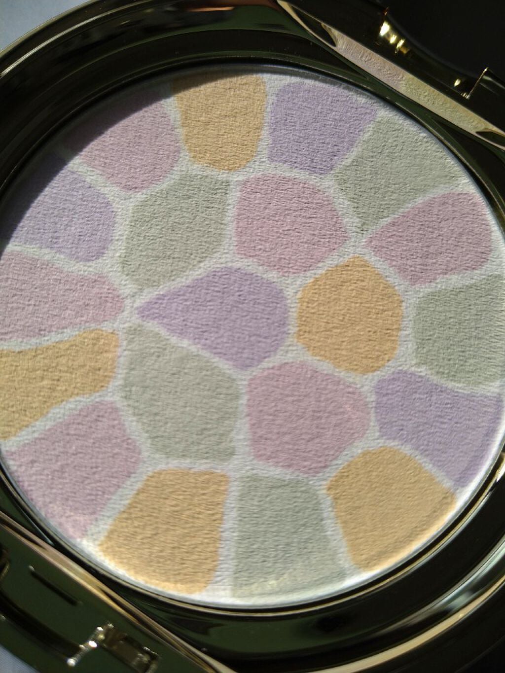 ラ プードル オートニュアンス/Elégance/プレストパウダーを使ったクチコミ(2枚目)