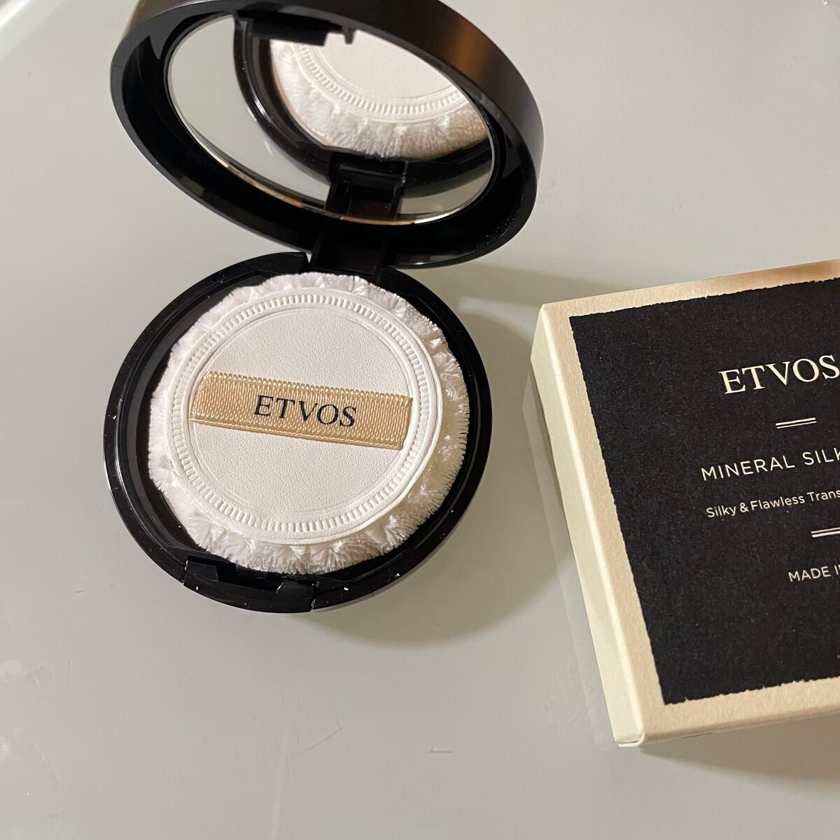 ミネラルシルキーベール/エトヴォス/プレストパウダーを使ったクチコミ(2枚目)