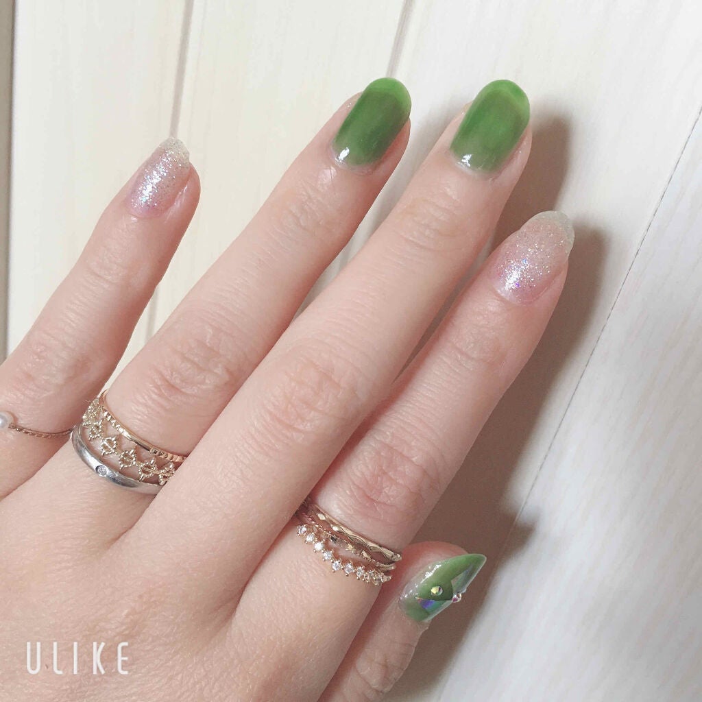 カラフルネイルズ/キャンメイク/マニキュアを使ったクチコミ(2枚目)