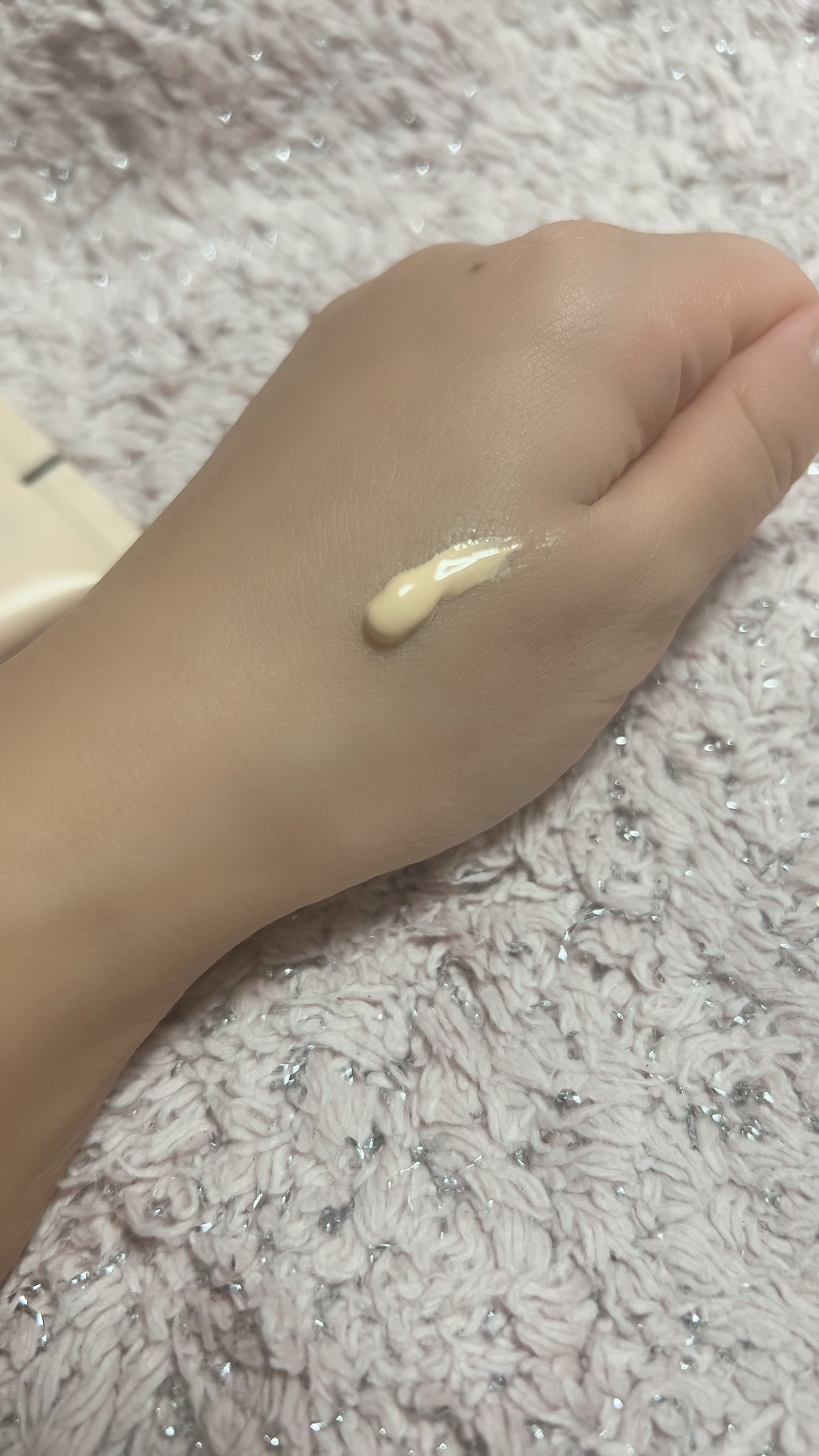 3番 ノーファンデ陶器肌トーンアップクリーム/numbuzin/化粧下地を使ったクチコミ（3枚目）