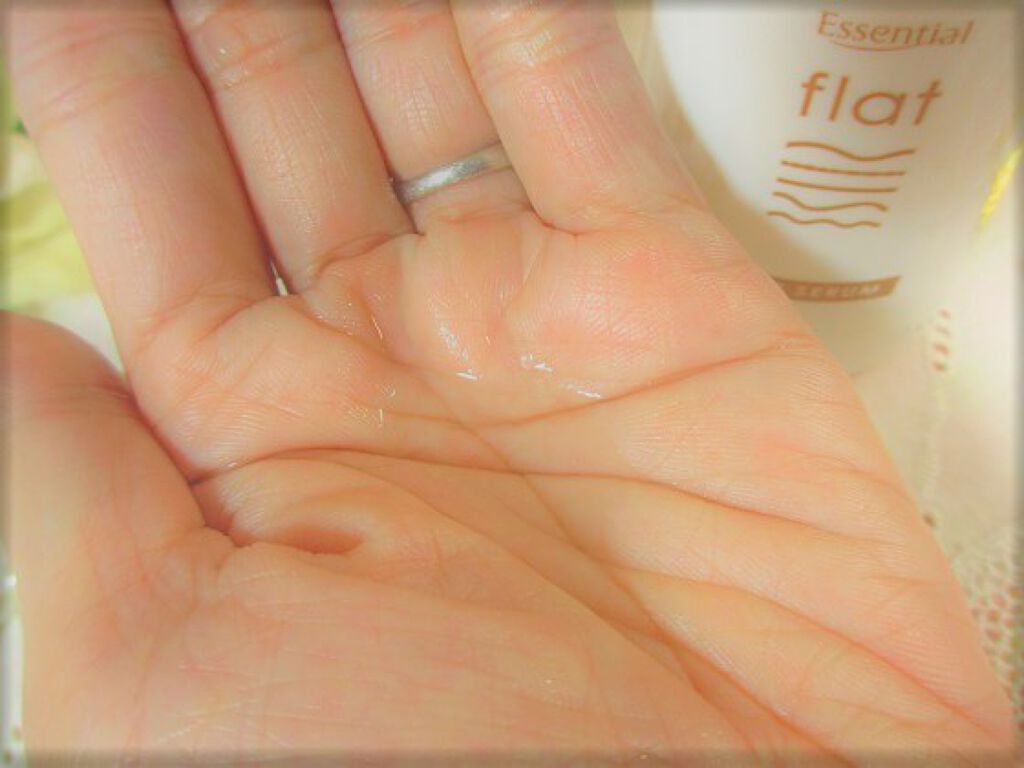 くせ・うねりときほぐしセラム/エッセンシャル flat/ヘアオイルを使ったクチコミ(4枚目)