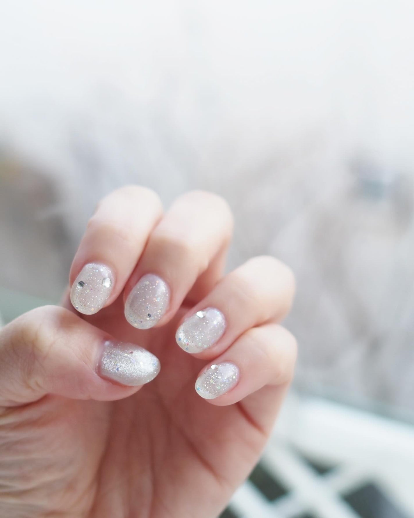 miyuki@PCアナリスト/コスメコンシェルジュ on LIPS 「🤍❄️✨#newnails#冬ネイル#マグネットネイル#キラキ..」(2枚目)